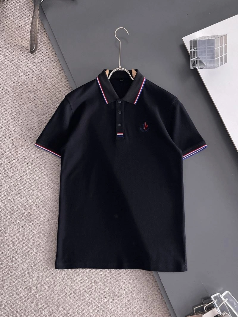 Moncler T-Shirts Minimalist 139995
