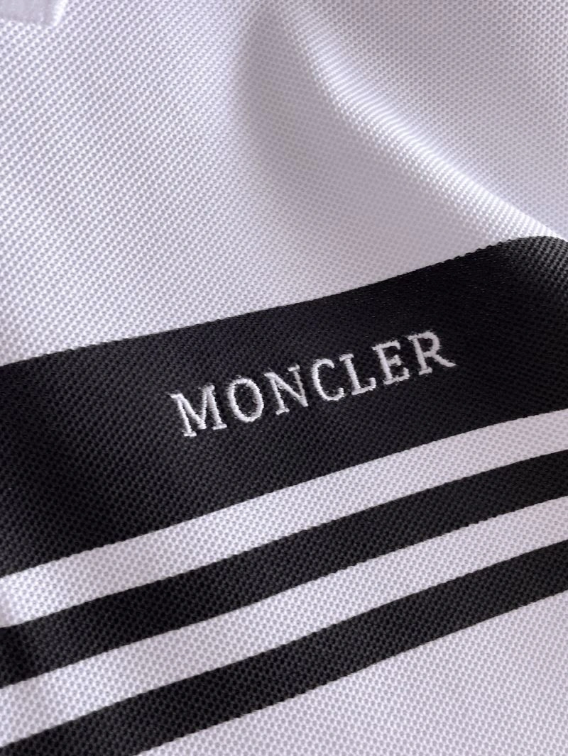 Trendsetting Moncler T-Shirts 139985