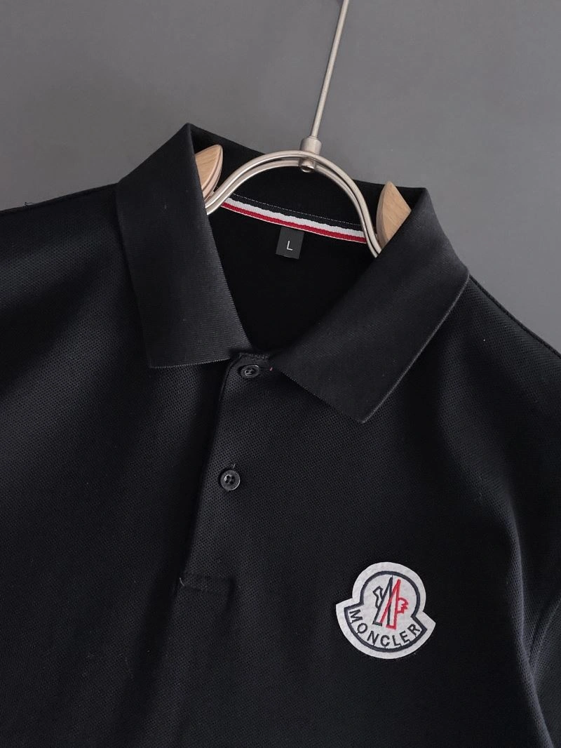 Moncler T-Shirts Thermal 139979