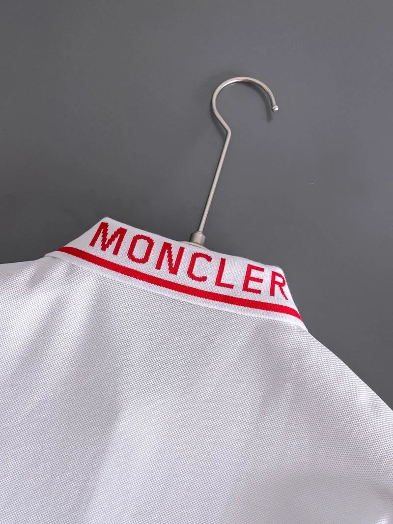 Moncler T-Shirts Comfortable 139980