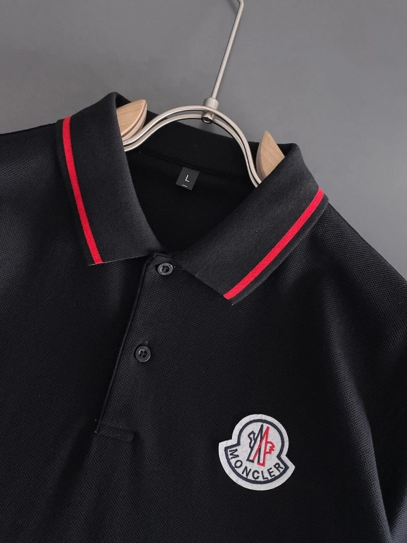 Moncler T-Shirts WeatherProof 139978