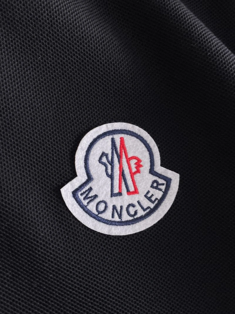 Moncler T-Shirts WeatherProof 139978