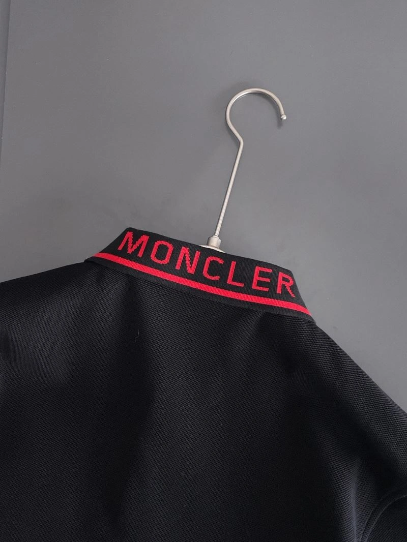 Moncler T-Shirts WeatherProof 139978