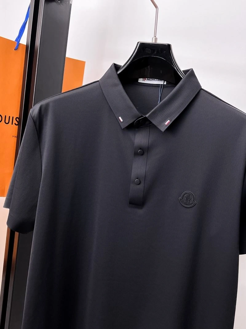Trendy Moncler T-Shirts 139984