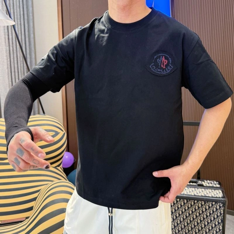 Cozy Moncler T-Shirts 139972