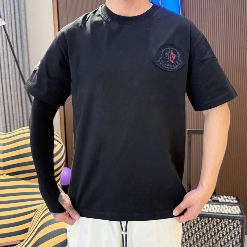 Cozy Moncler T-Shirts 139972