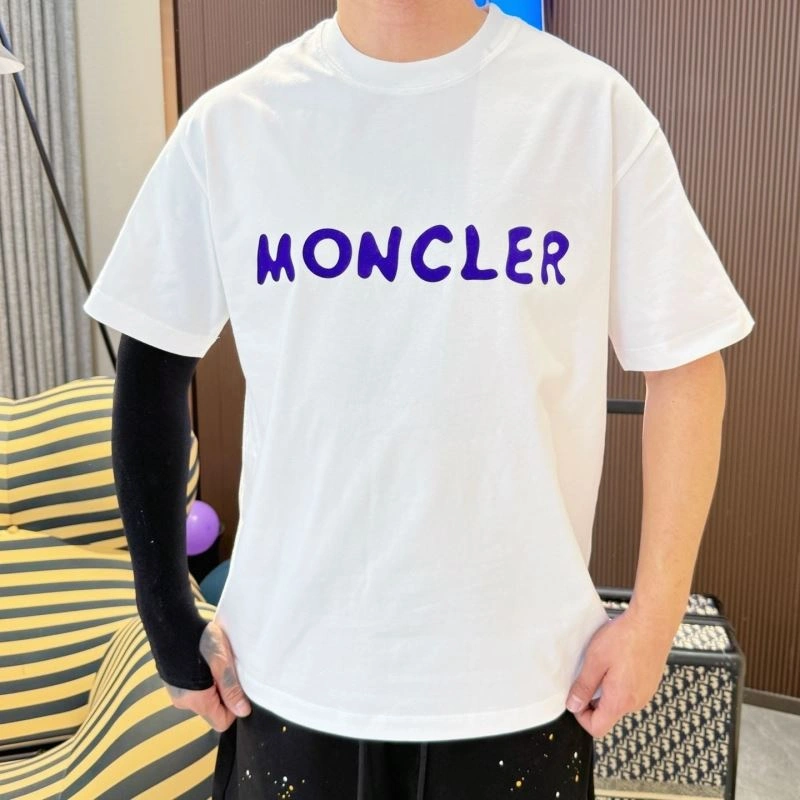 Supportive Moncler T-Shirts 139969