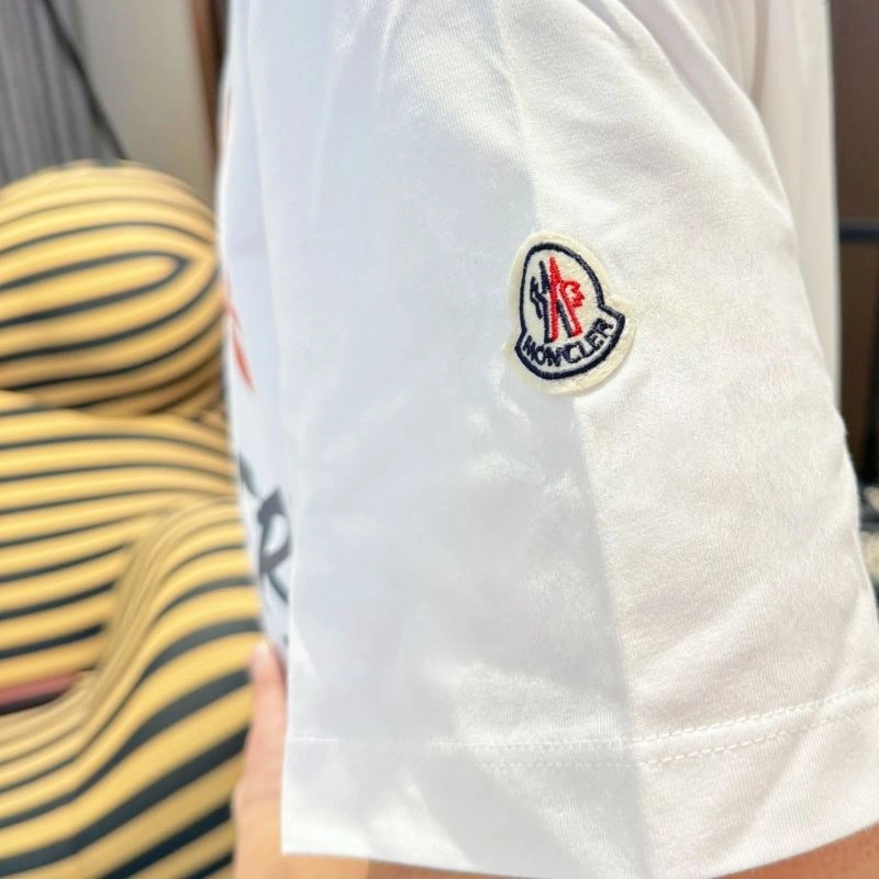 Refined Moncler T-Shirts 139971