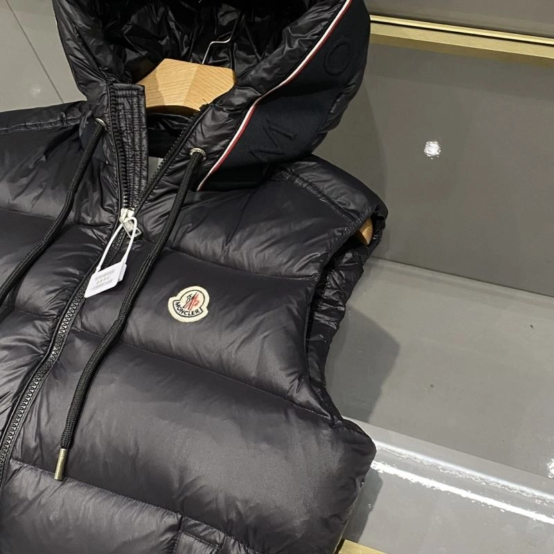 Moncler Vest EasyCare 143758