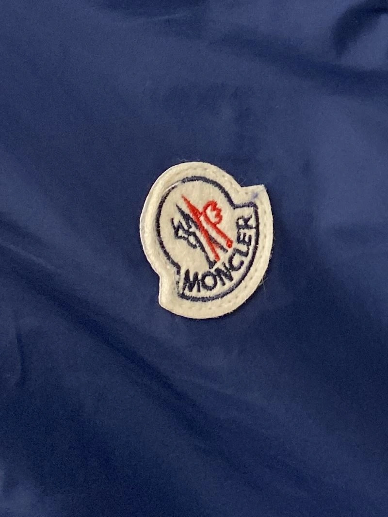 Moncler Vest Versatile 140825