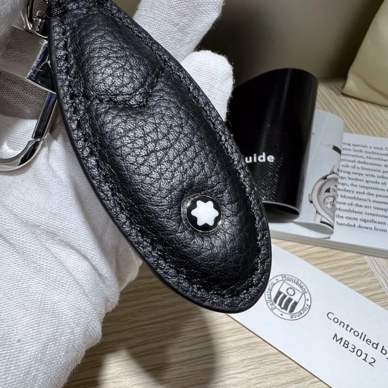 Sleek Montblanc Accessories 38527