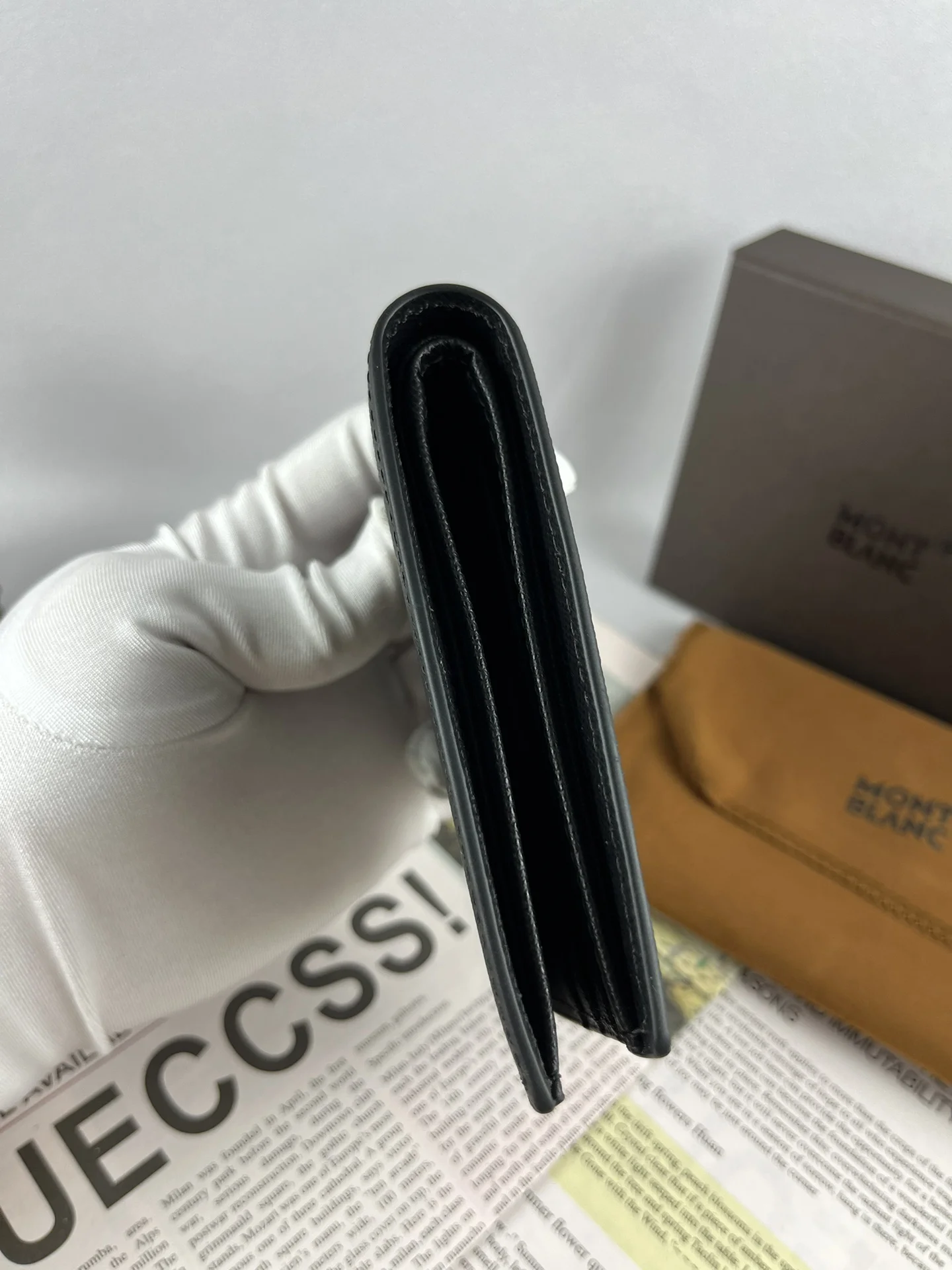 Montblanc Wallets Purse Attractive 38638