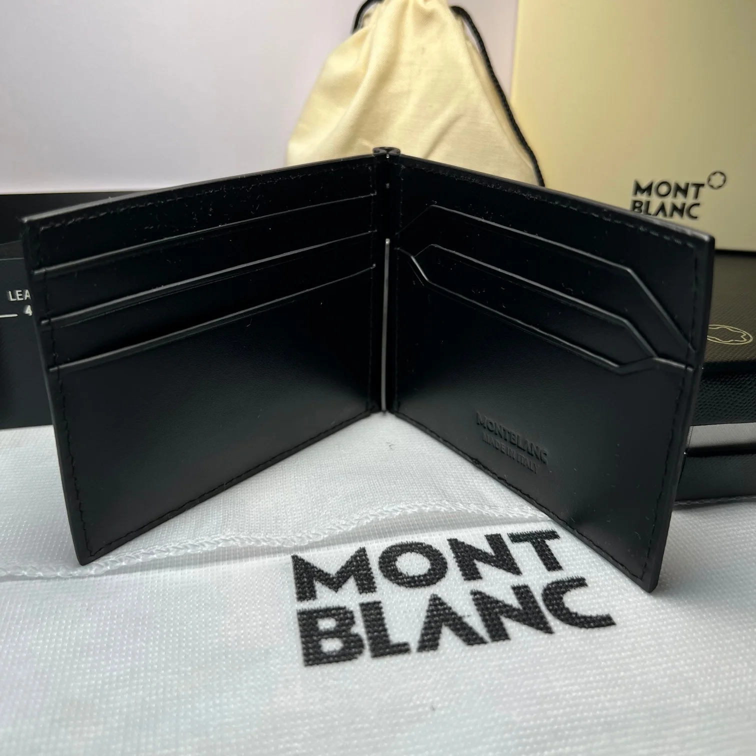 Breathable Montblanc Wallets Purse 38654