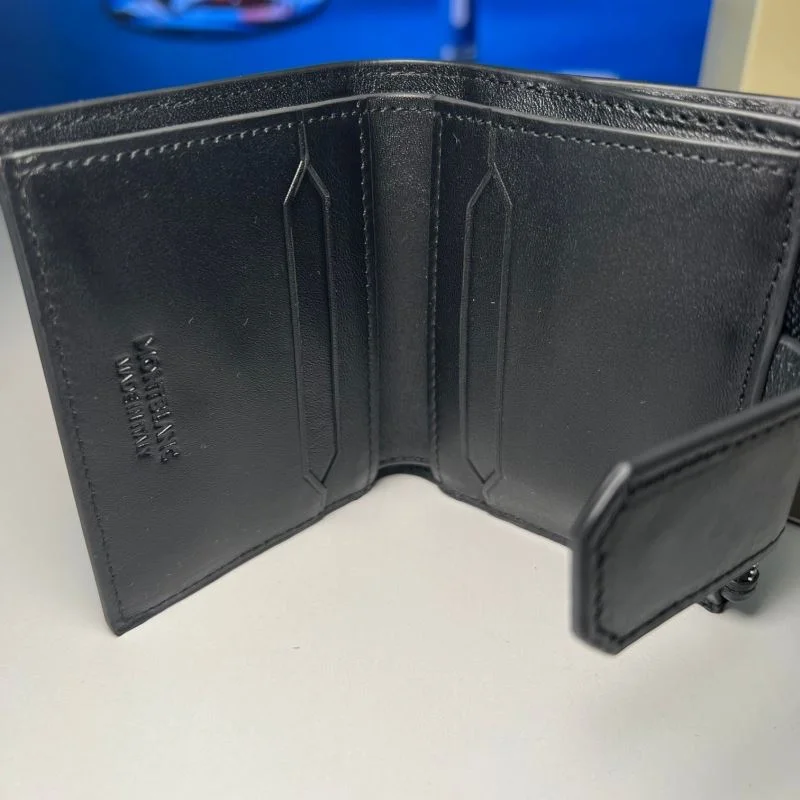 Neat Montblanc Wallets Purse 38488