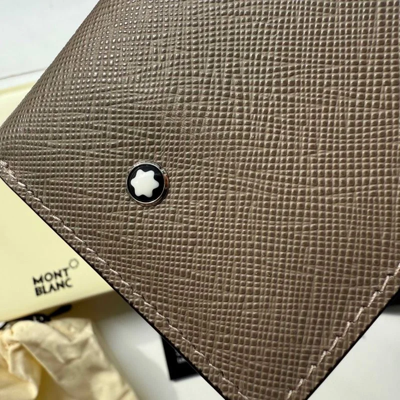 Sleek Montblanc Wallets Purse 38461