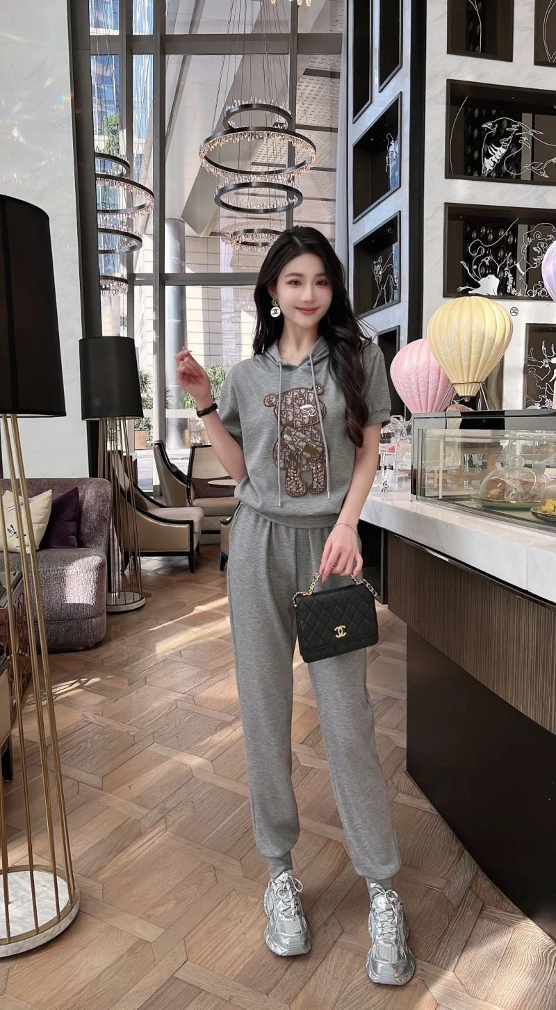 Moschino Long Suits Trendy 163930