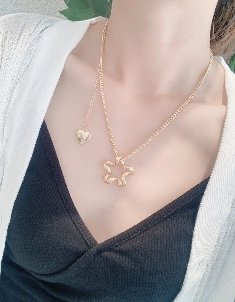 MoistureWicking Moschino Necklaces 209172