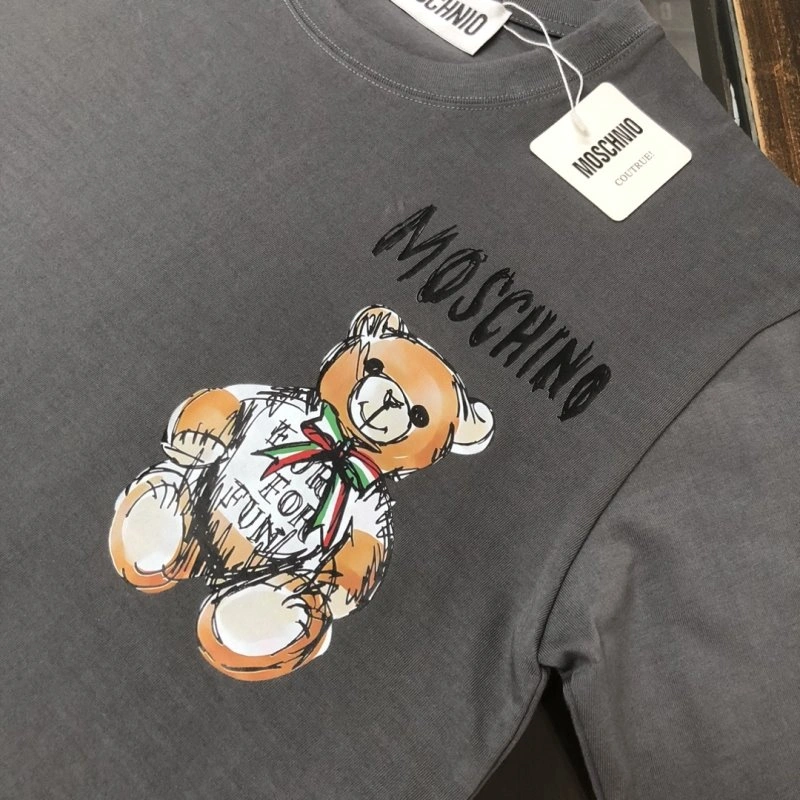 SportInspired Moschino T-Shirts 152237