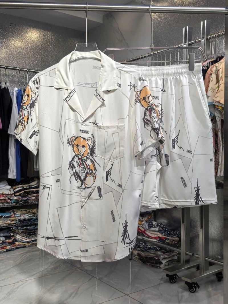 Modern Moschino T-Shirts 161363