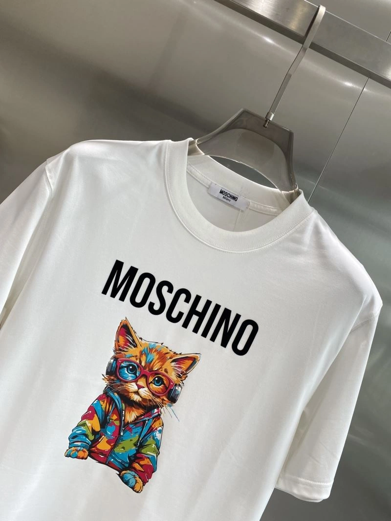 Seasonal Moschino T-Shirts 160142