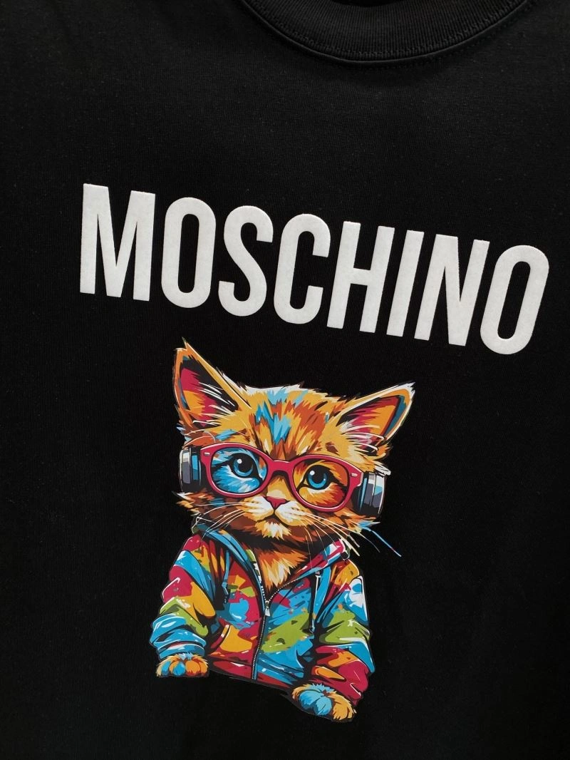 Practical Moschino T-Shirts 160144