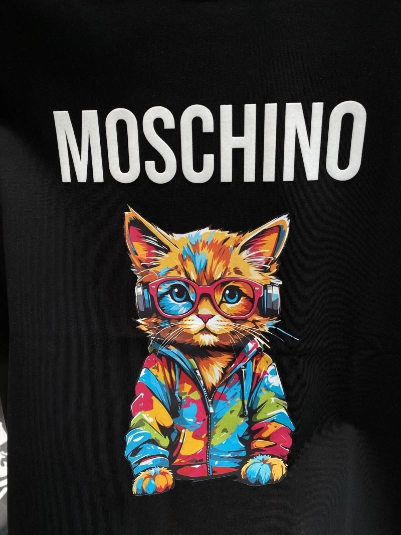 Practical Moschino T-Shirts 160144