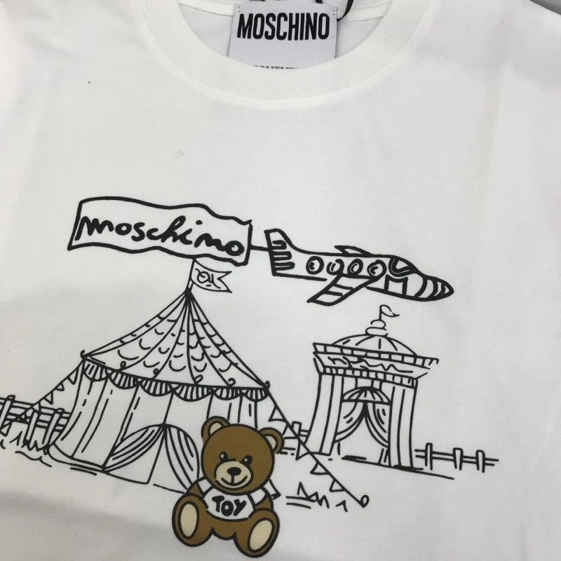 Moschino T-Shirts ZipUp 154310