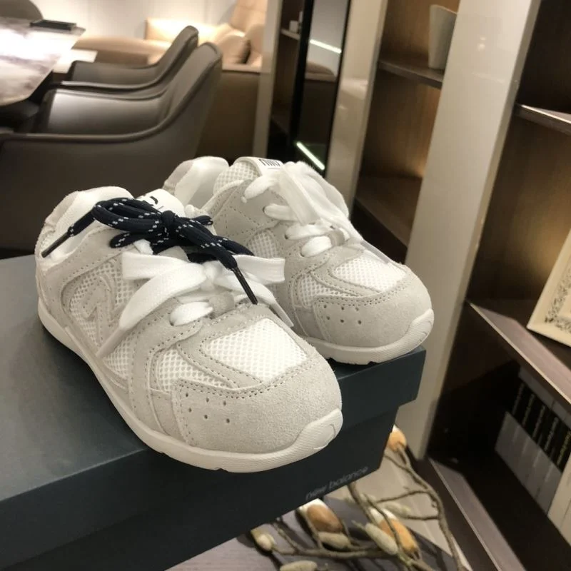 NEW BALANCE SHOES Resilient 29479