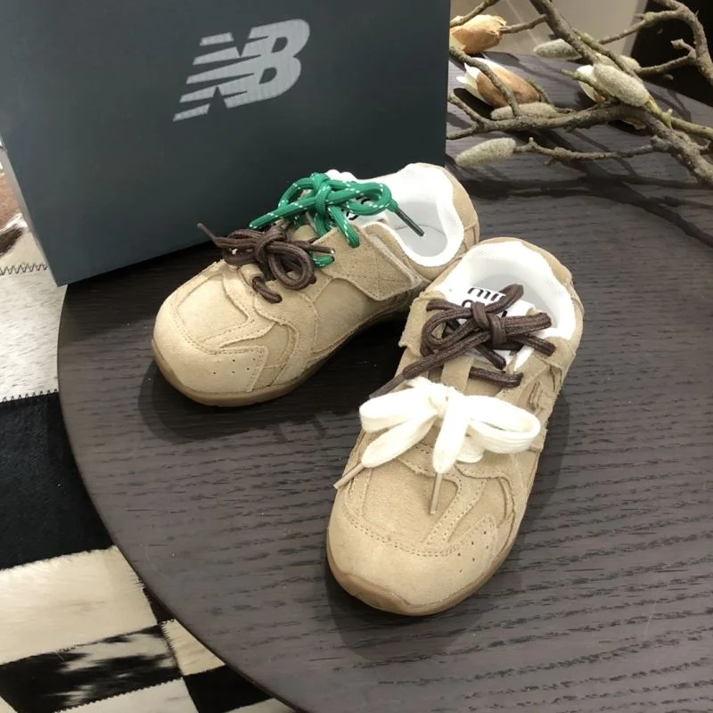 Resilient NEW BALANCE SHOES 29478