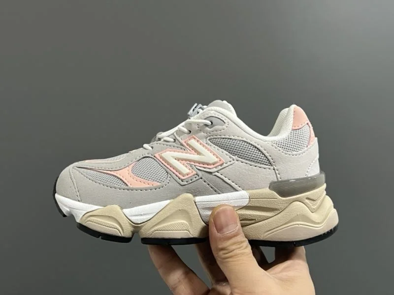 SoftTouch NEW BALANCE SHOES 30058