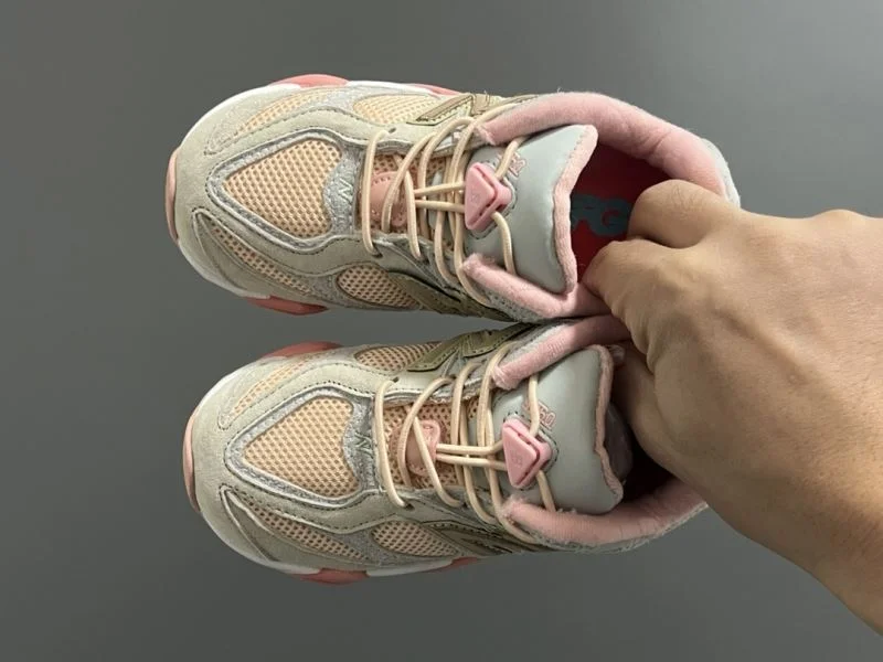 Cozy NEW BALANCE SHOES 30038