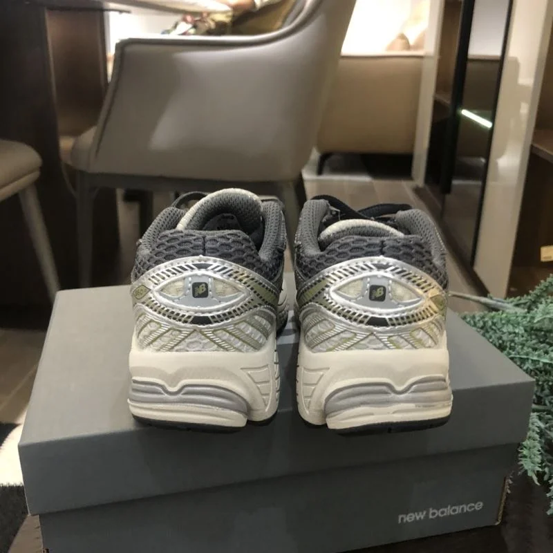 Colorful NEW BALANCE SHOES 30028