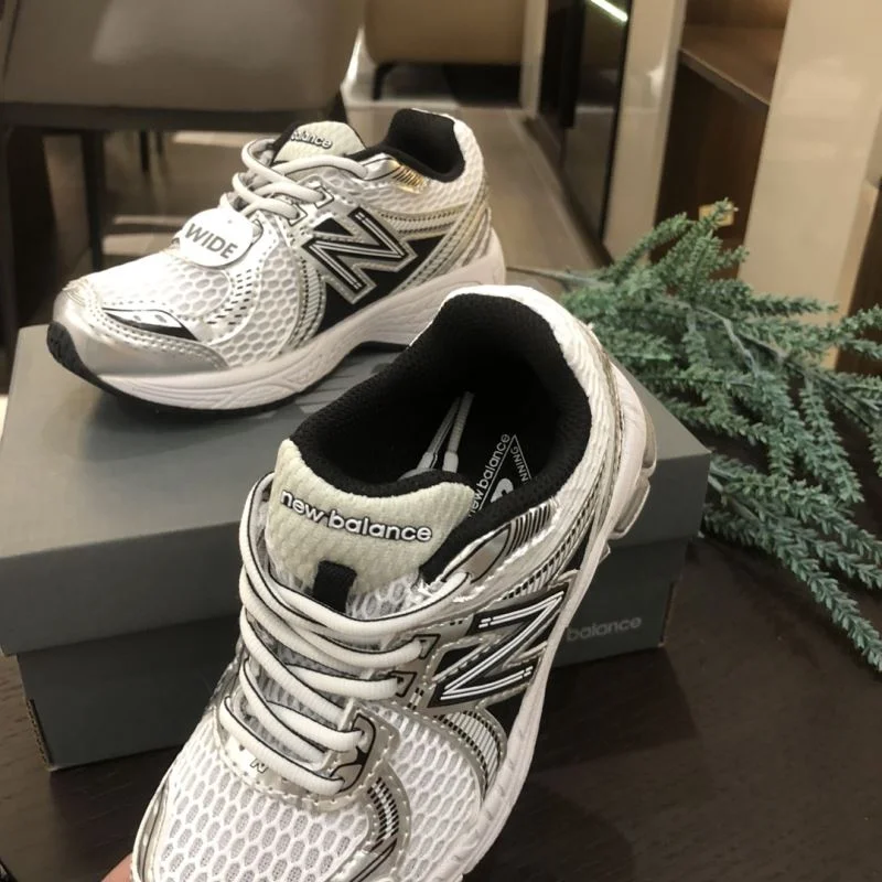 NEW BALANCE SHOES ComfortFit 30048
