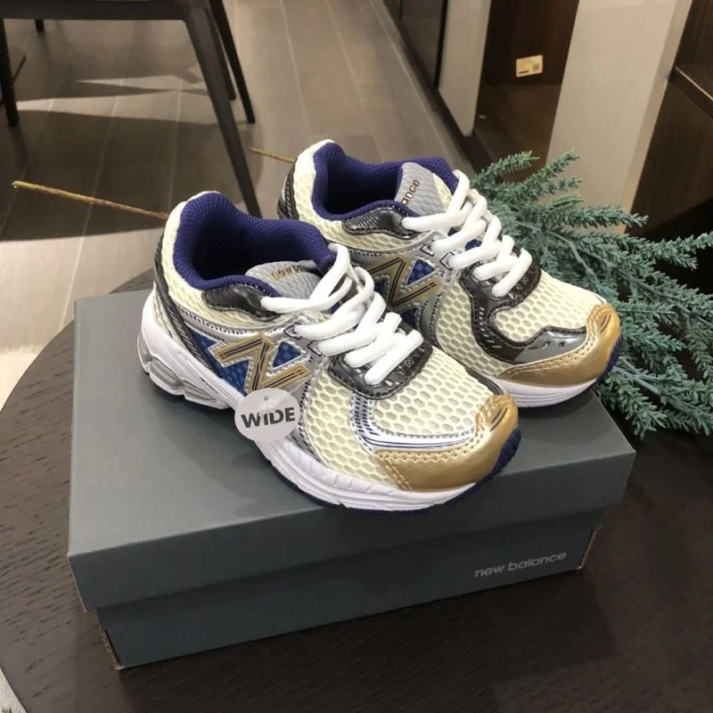 Cozy NEW BALANCE SHOES 30052