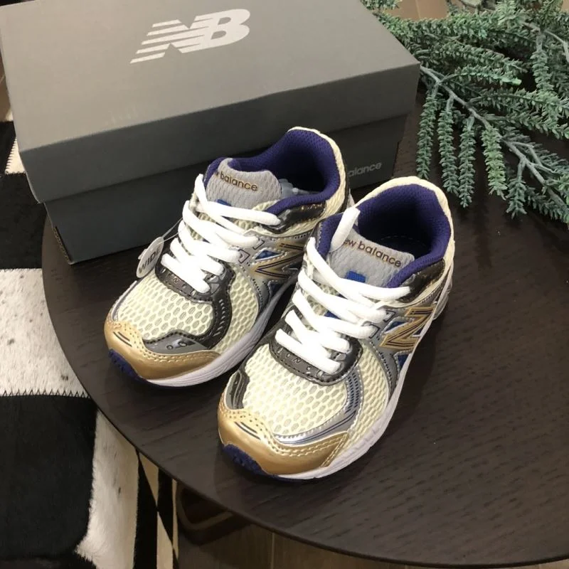 Cozy NEW BALANCE SHOES 30052