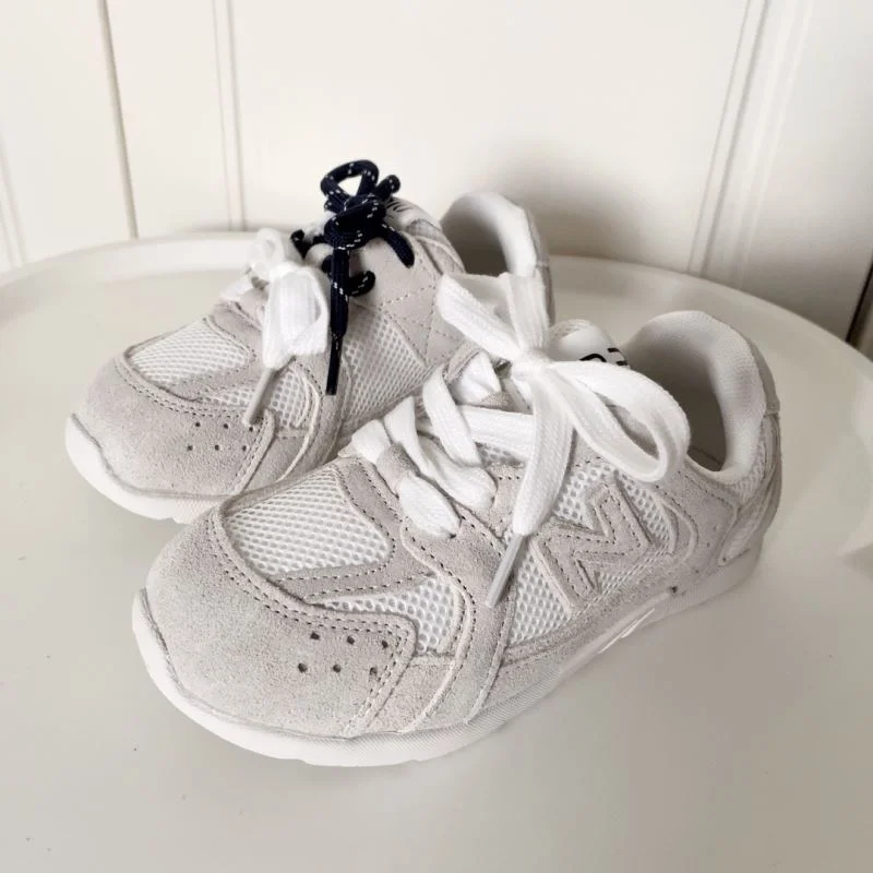 EyeCatching NEW BALANCE SHOES 30043