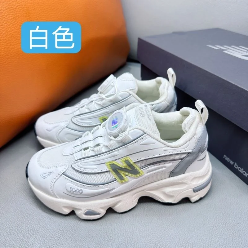 Neat NEW BALANCE SHOES 28520