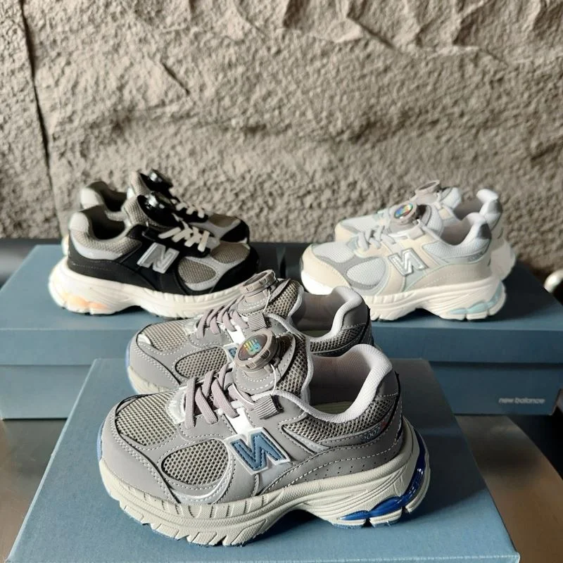Sporty NEW BALANCE SHOES 28762
