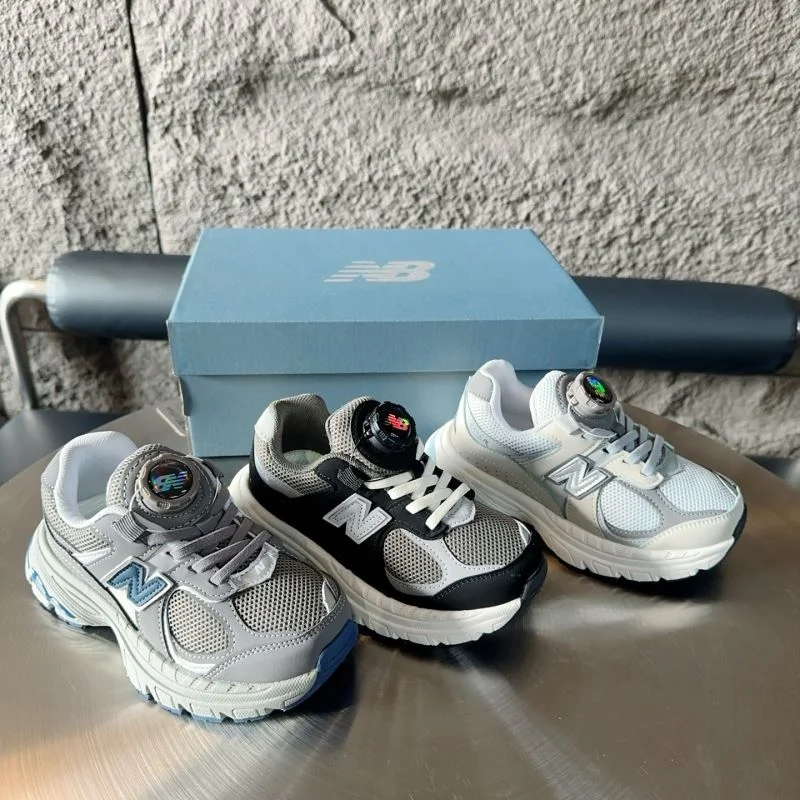 Sporty NEW BALANCE SHOES 28762