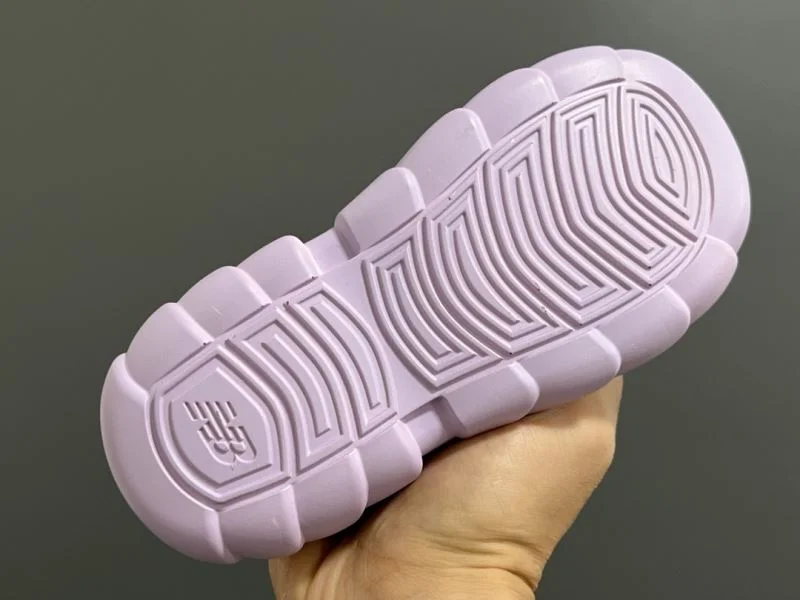 SmartChoice NEW BALANCE SHOES 28751