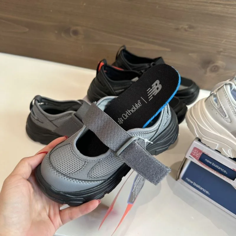 FreshLook NEW BALANCE SHOES 28685