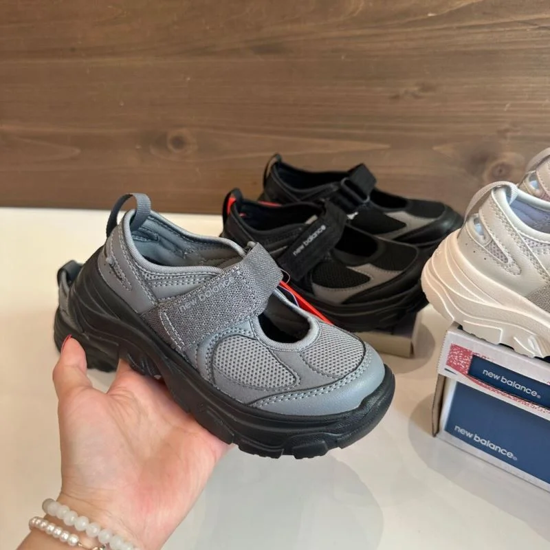 FreshLook NEW BALANCE SHOES 28685