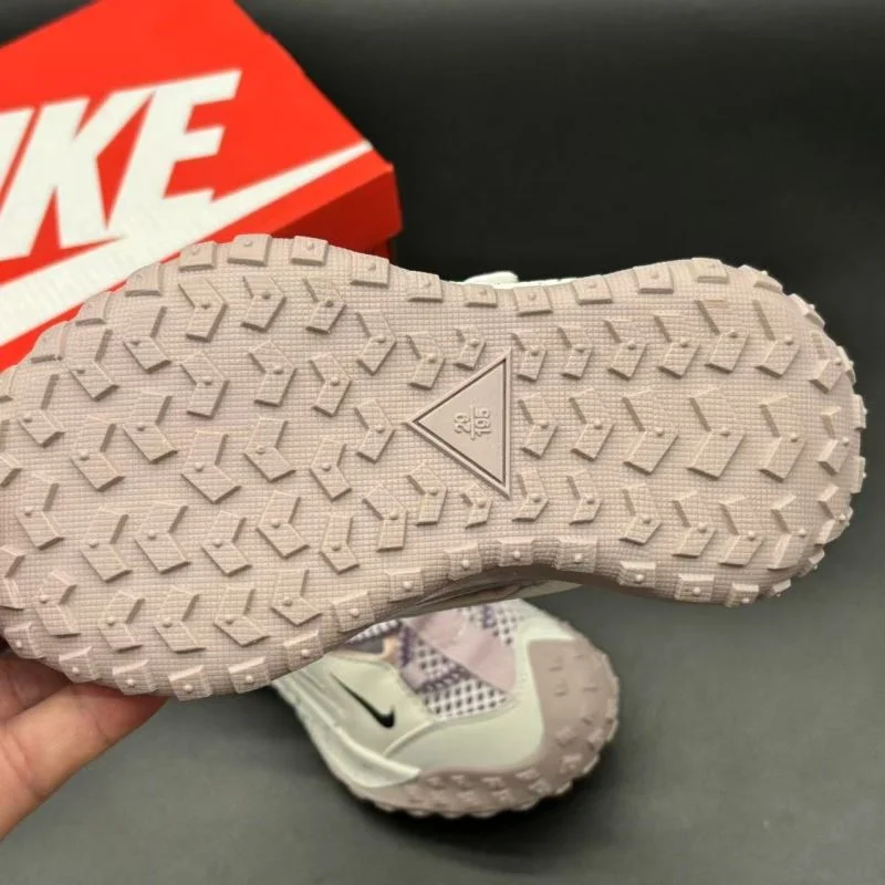 WellDesigned NIKE SHOES 29219