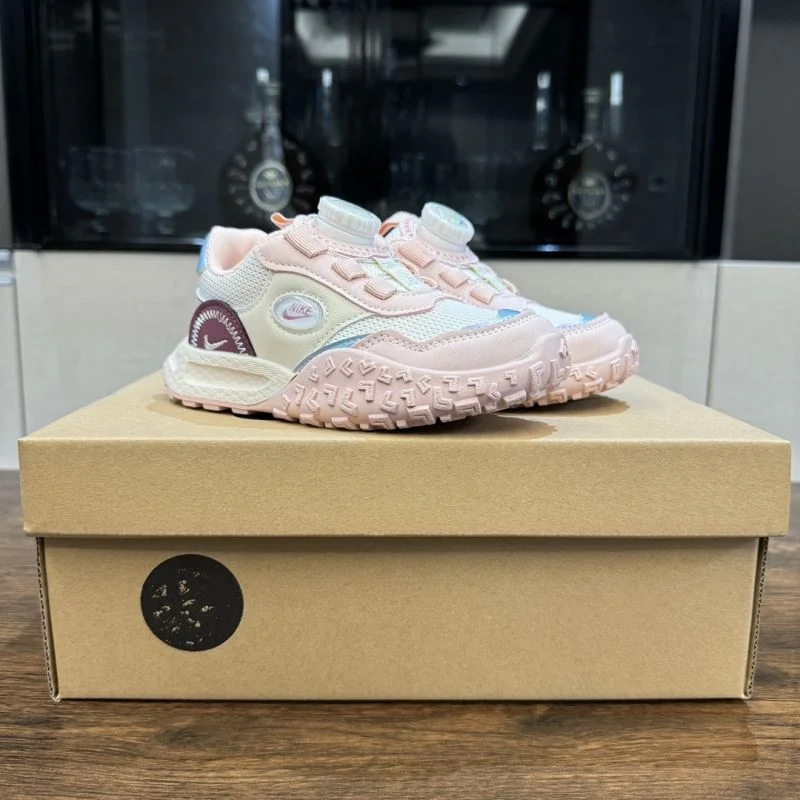 NIKE SHOES Thermal 30021