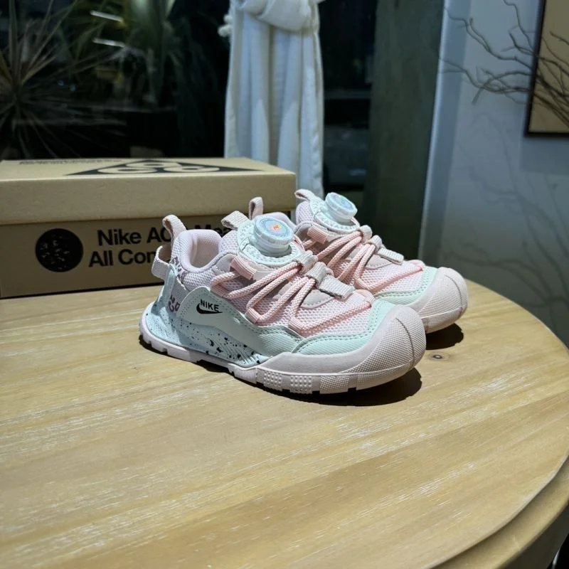 NIKE SHOES Sporty 30009