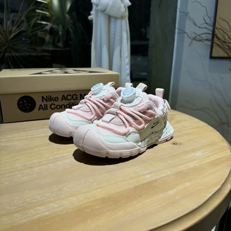 NIKE SHOES Sporty 30009