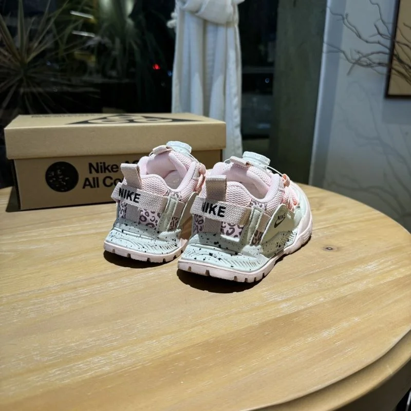 NIKE SHOES Sporty 30009