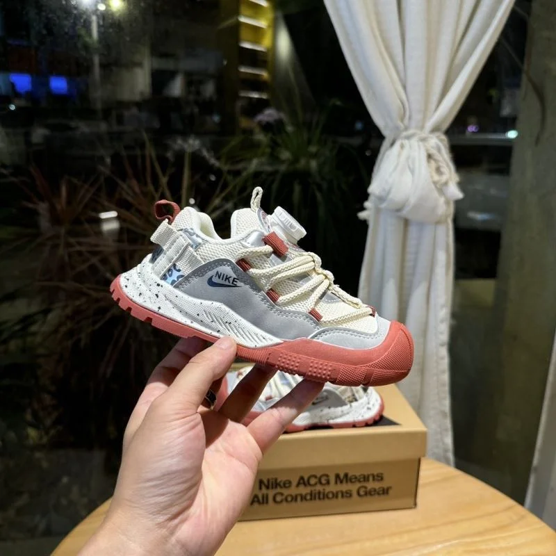 Bold NIKE SHOES 30010