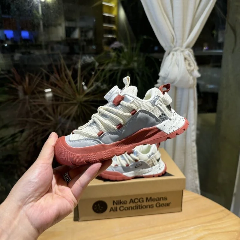 Bold NIKE SHOES 30010