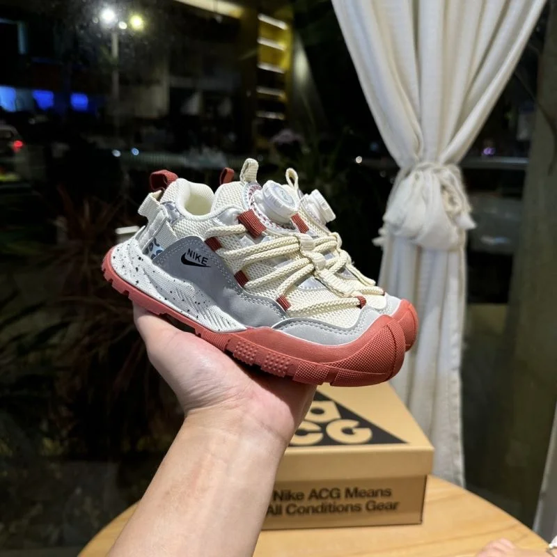 Bold NIKE SHOES 30010